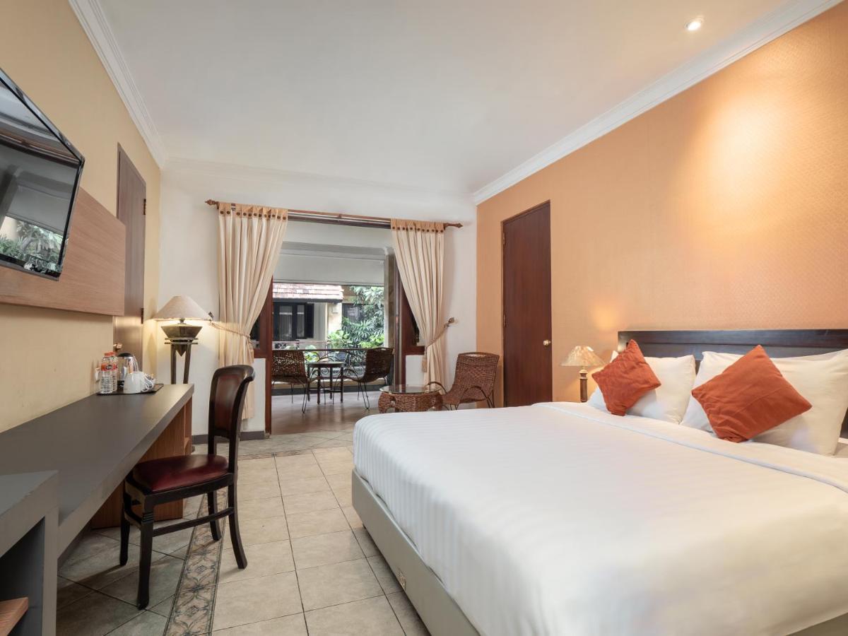 Lotus Garden Hotel Kediri  Eksteriør billede