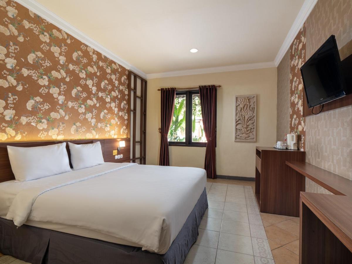 Lotus Garden Hotel Kediri  Eksteriør billede