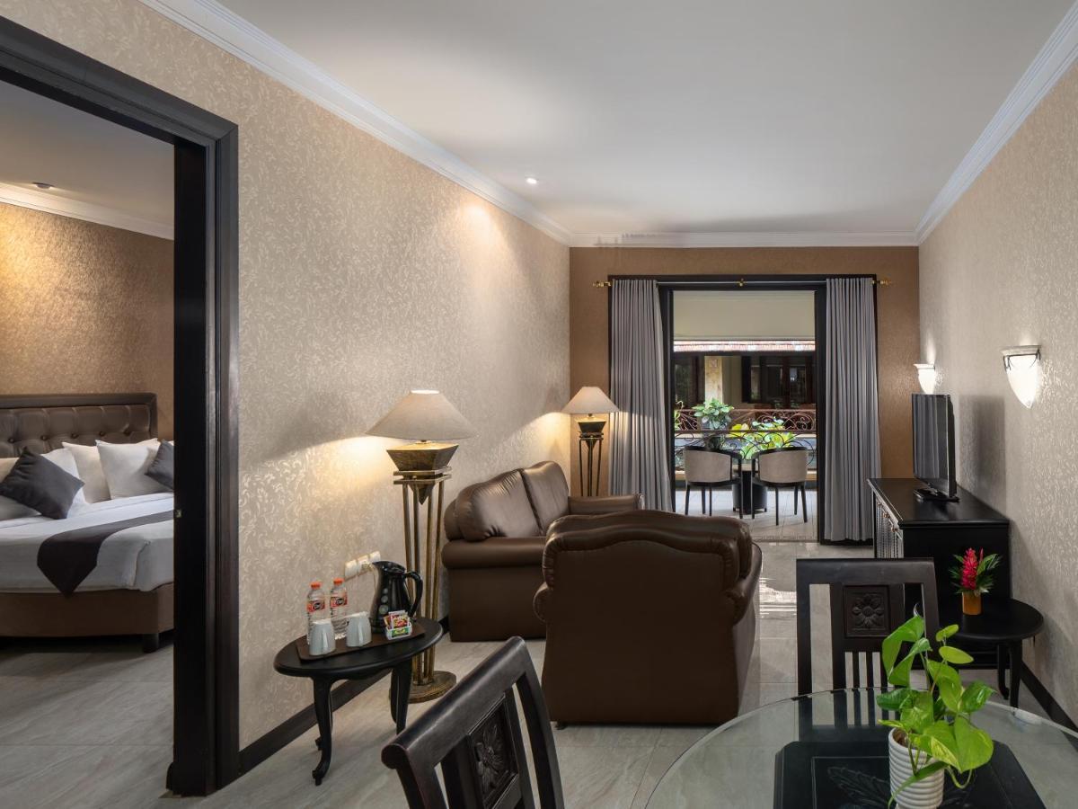 Lotus Garden Hotel Kediri  Eksteriør billede