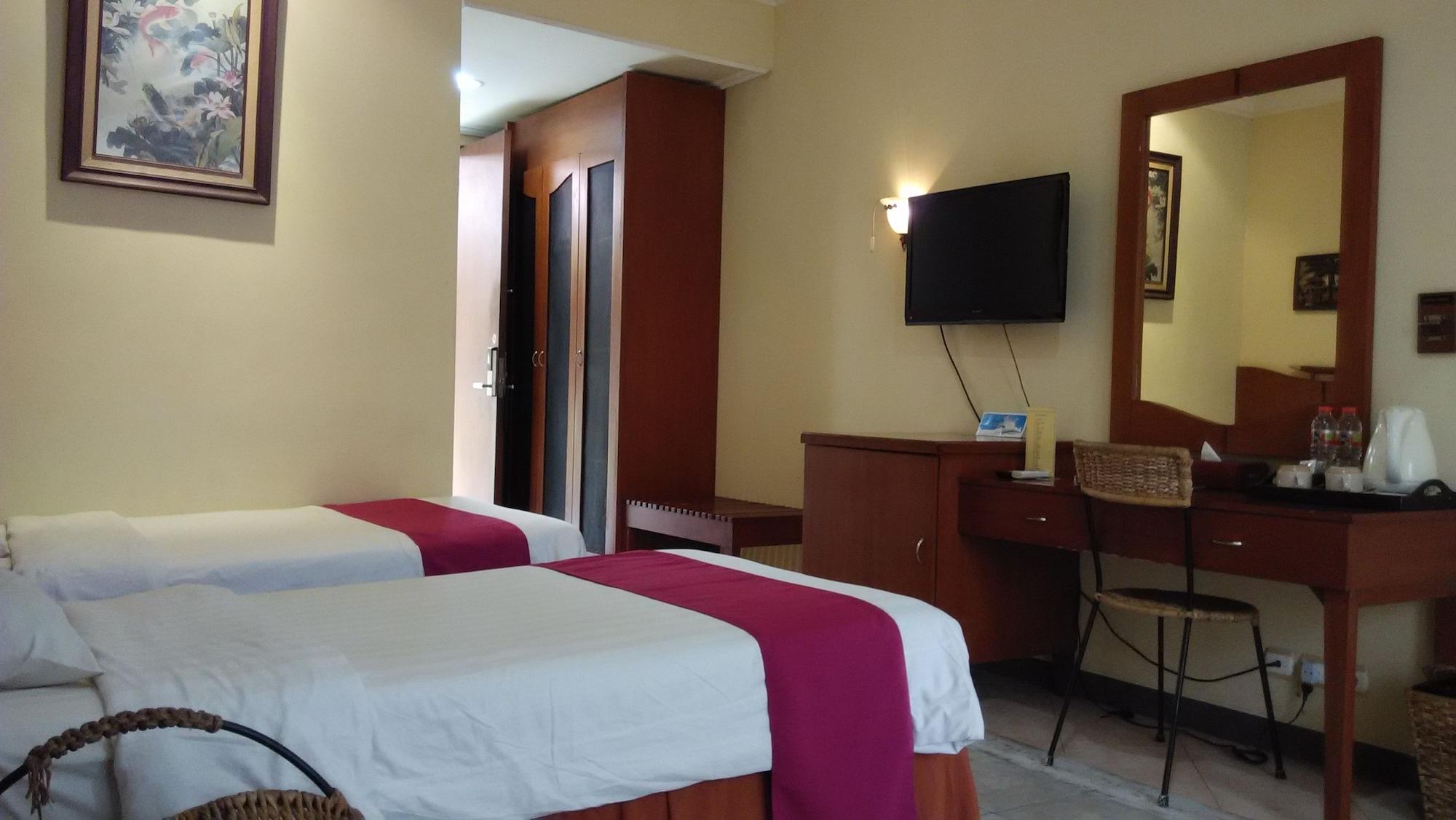 Lotus Garden Hotel Kediri  Eksteriør billede